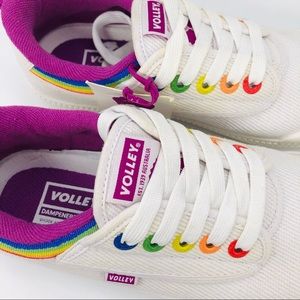 NWT Volley Pride Heritage Low Rainbow Size Men’s US 7 UK 6 Women’s US 9